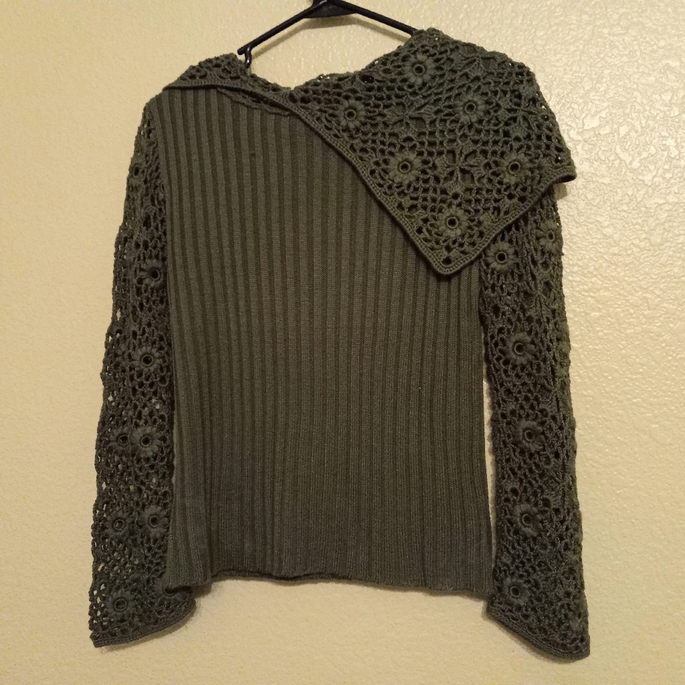 Kelli Kouri RARE Green Ribbed Sweater Crochet Trim